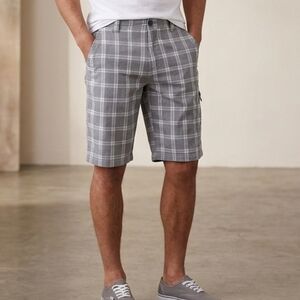 Gotcha Men's Gray Plaid Cargo Shorts Size 38  LARGE